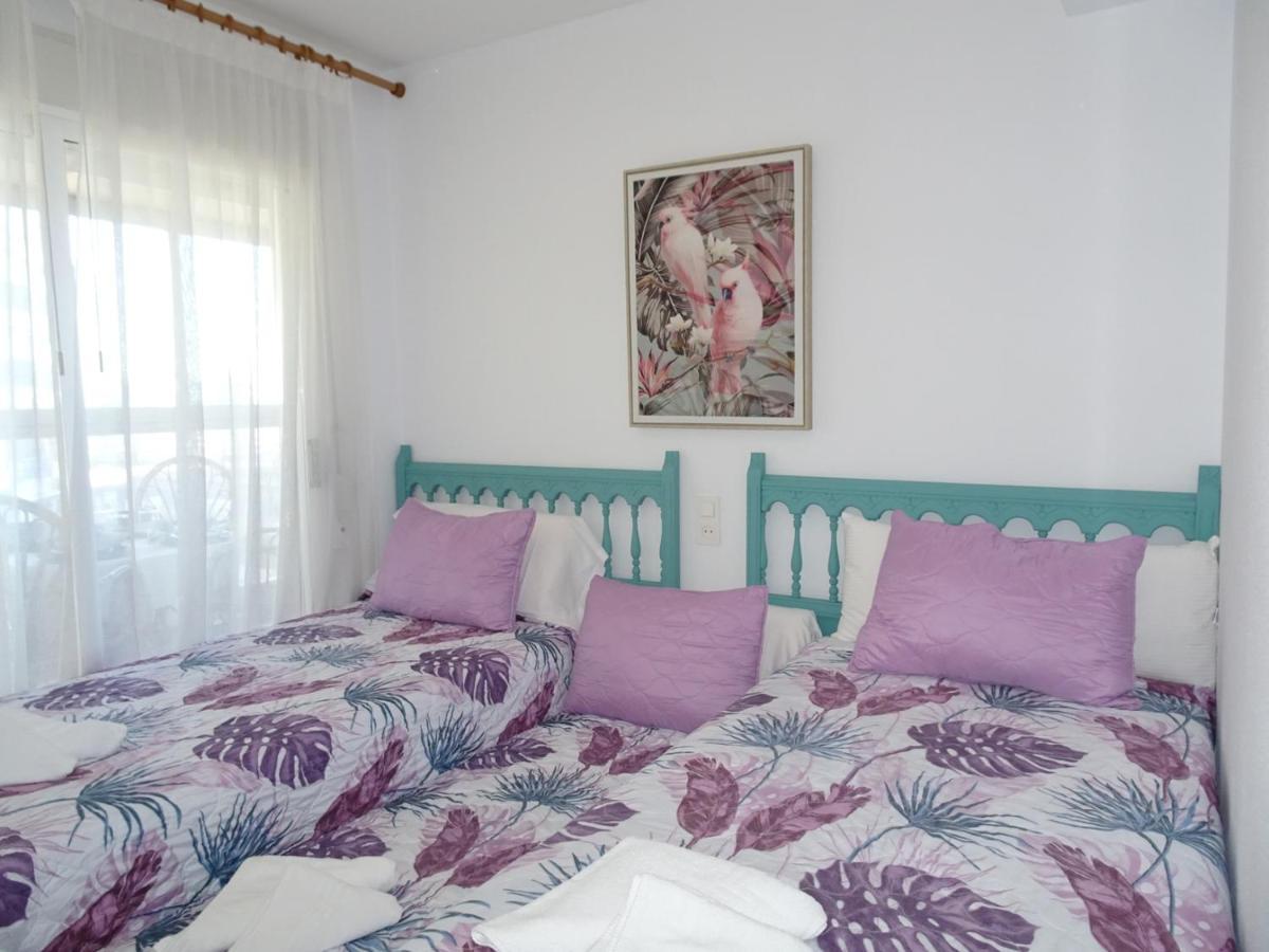 Capri Gandia Primera Linea - Alquiler Solo Familias Playa de Gandia エクステリア 写真