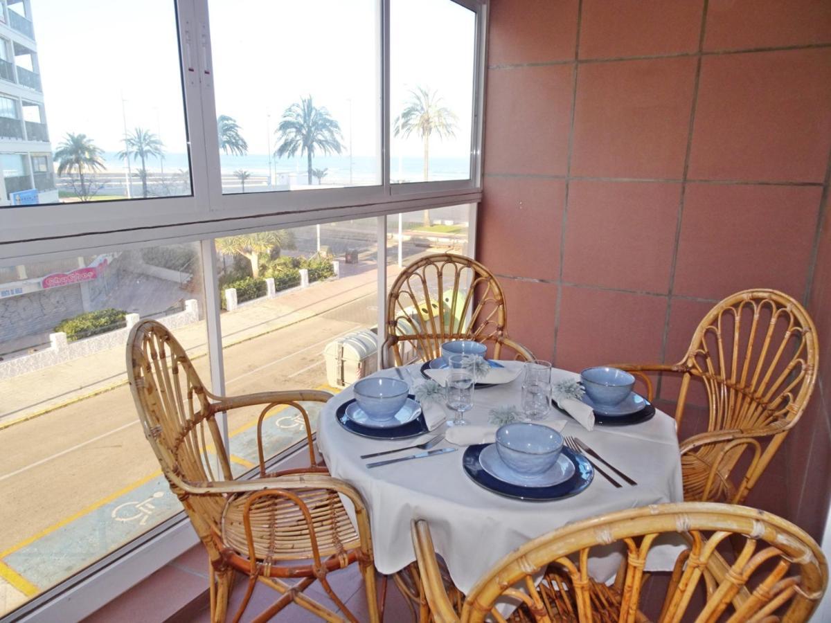 Capri Gandia Primera Linea - Alquiler Solo Familias Playa de Gandia エクステリア 写真